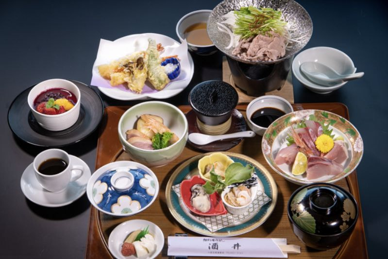 料理酒井　法事