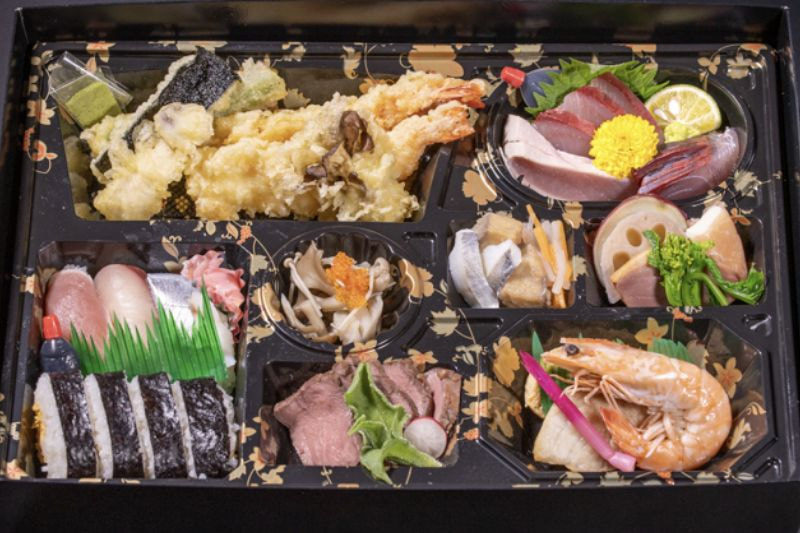 料理酒井 弁当