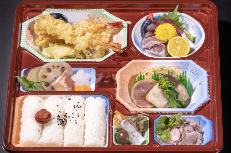 料理酒井 弁当